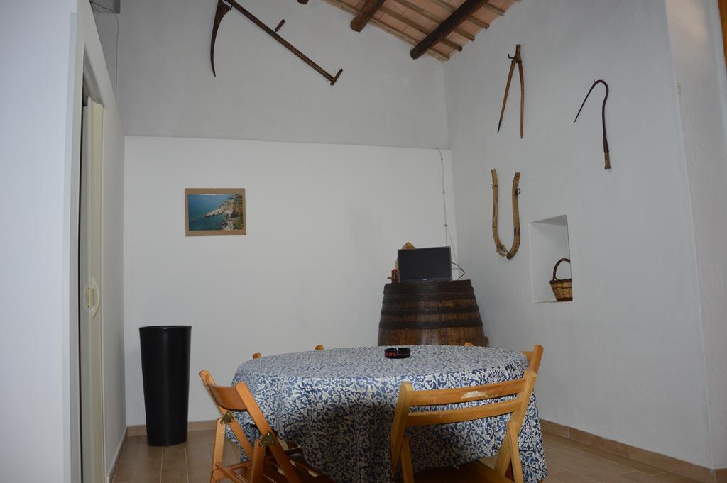 Casa Vacanze Scurati Villa กุสโตนาชี ห้อง รูปภาพ