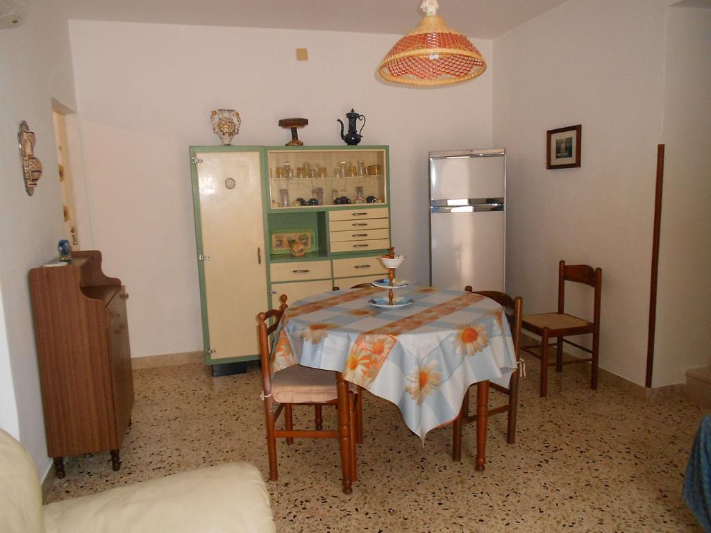 Casa Vacanze Scurati Villa กุสโตนาชี ห้อง รูปภาพ